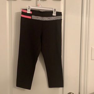 Ivivva by Lululemon black athletic capris black. US size 14.